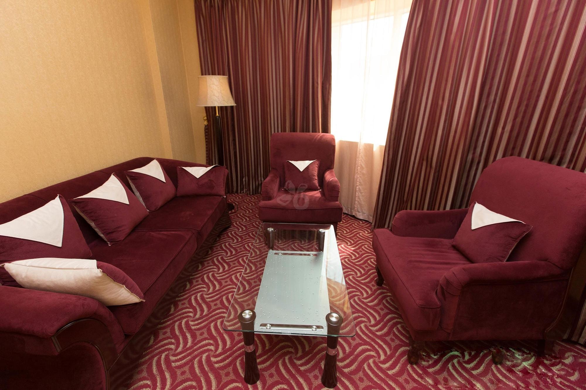 Comfort Inn Hotel Deira Дубай Экстерьер фото
